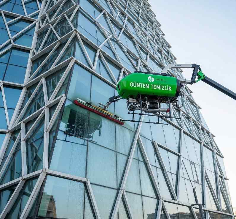 Drone ile Mecidiyeköy dış cephe temizlik hizmetleri