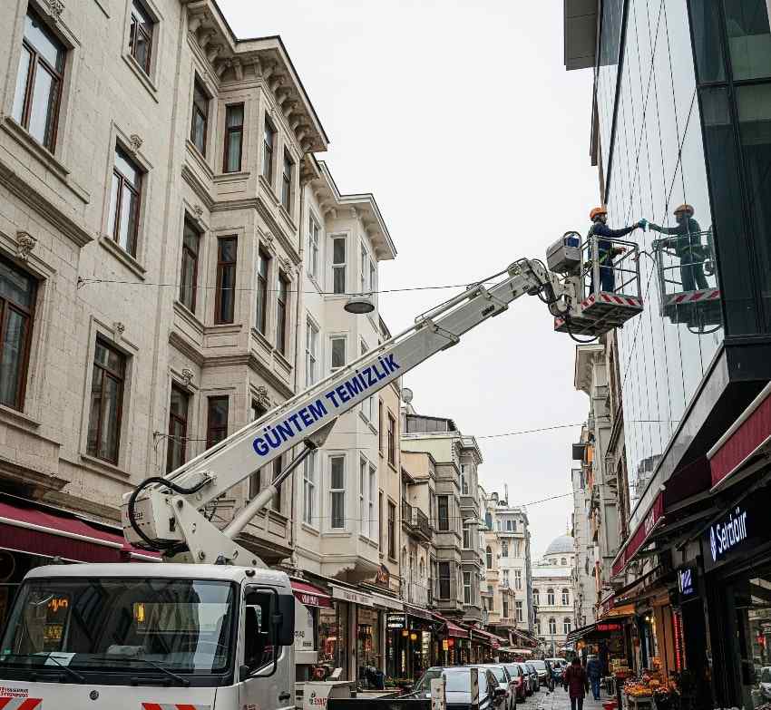 Şişli Fulya dış cephe ve cam temizlik hizmetleri