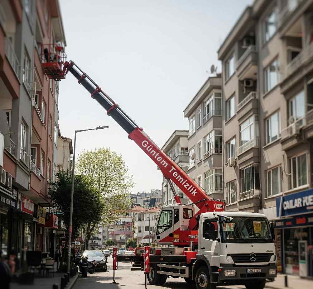 Sepetli vinç sistemi ile Bahçelievler dış cephe temizliği hizmetleri