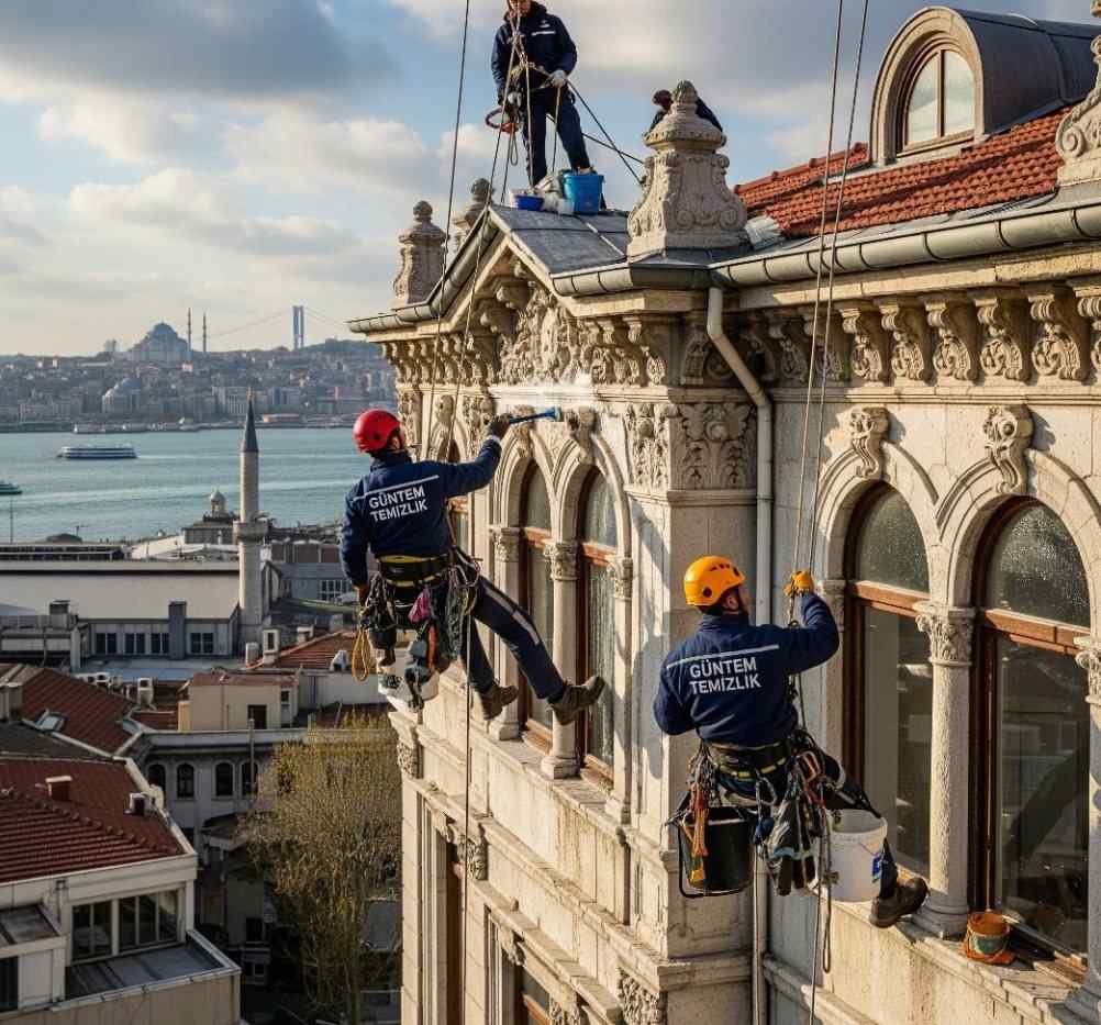 Endüstriyel dağcılık yöntemiyle Çekmeköy dış cephe temizliği hizmetleri