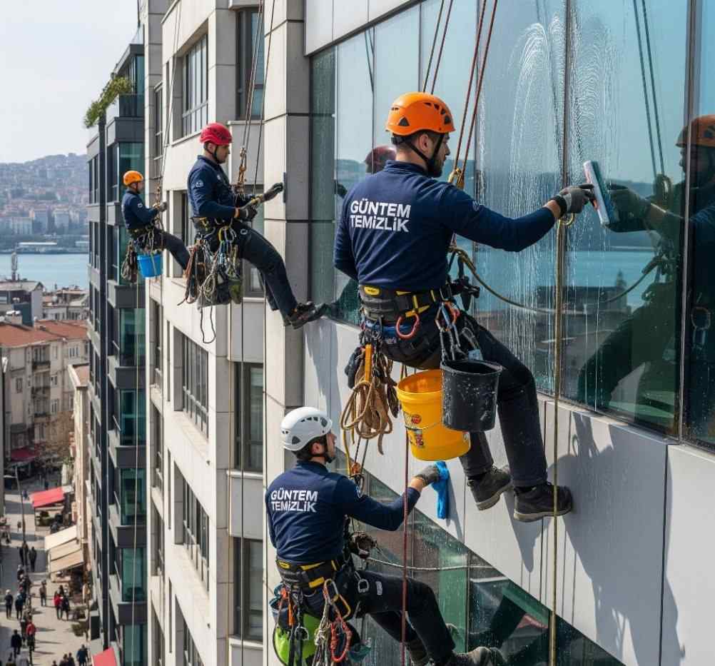 Profesyonel Üsküdar dış cephe cam temizliği hizmetleri