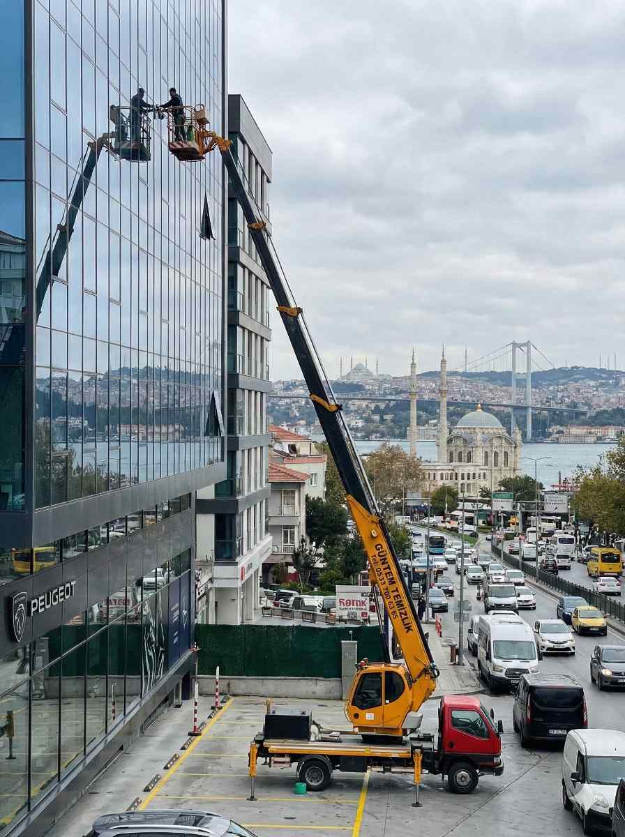 Ayazağa plaza cam temizliği hizmetleri: Güntem Temizlik