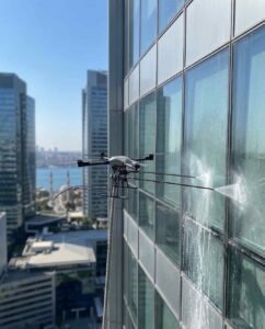 Drone ile bina dış cephe temizliği