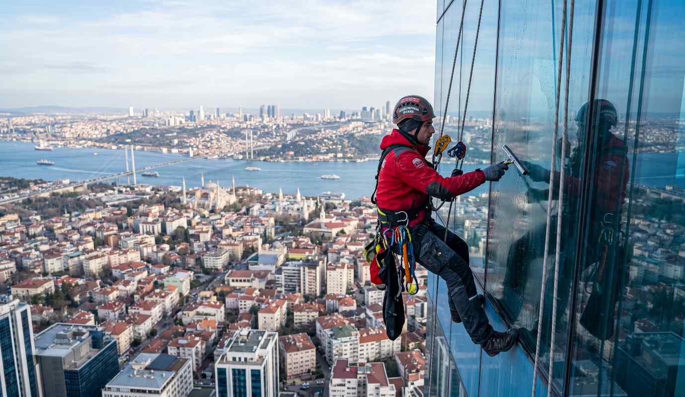Dağcı yöntemiyle Paşabahçe dış cephe cam temizliği hizmetleri