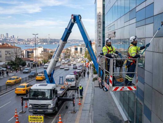 Alüminyum kompozit cephe temizlik çalışması