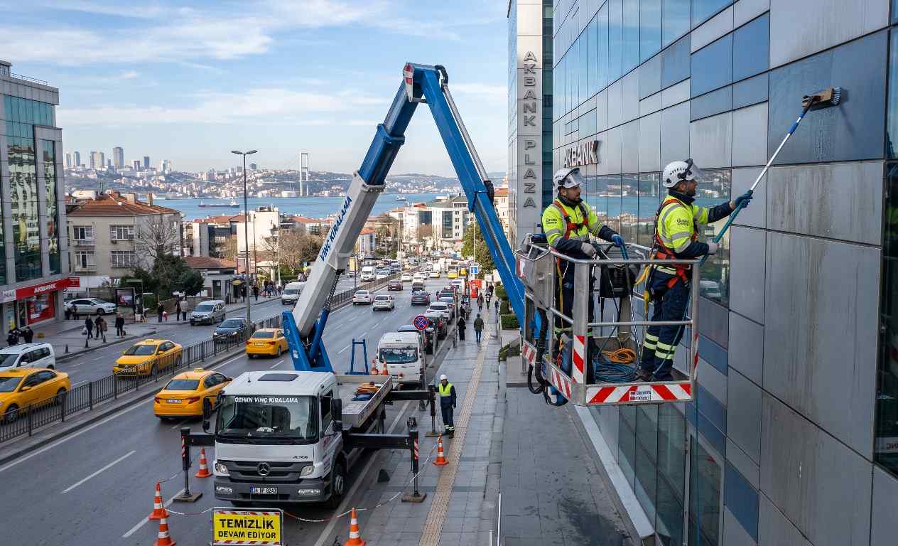 Alüminyum kompozit cephe temizlik çalışması