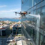 Drone ile cephe temizliği operasyonu